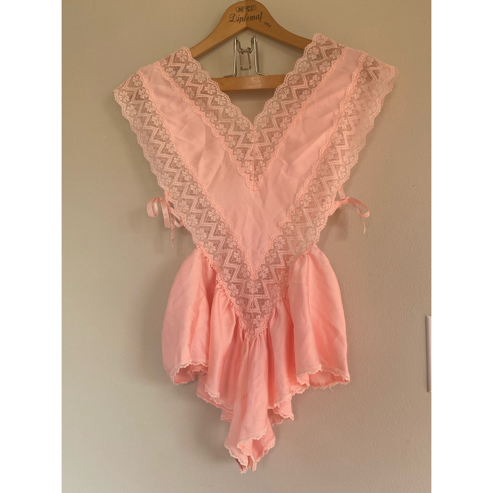 Rare Victorias Secret Gold Crown Label 70s Or 80s Teddy Coquette Peach Lace M